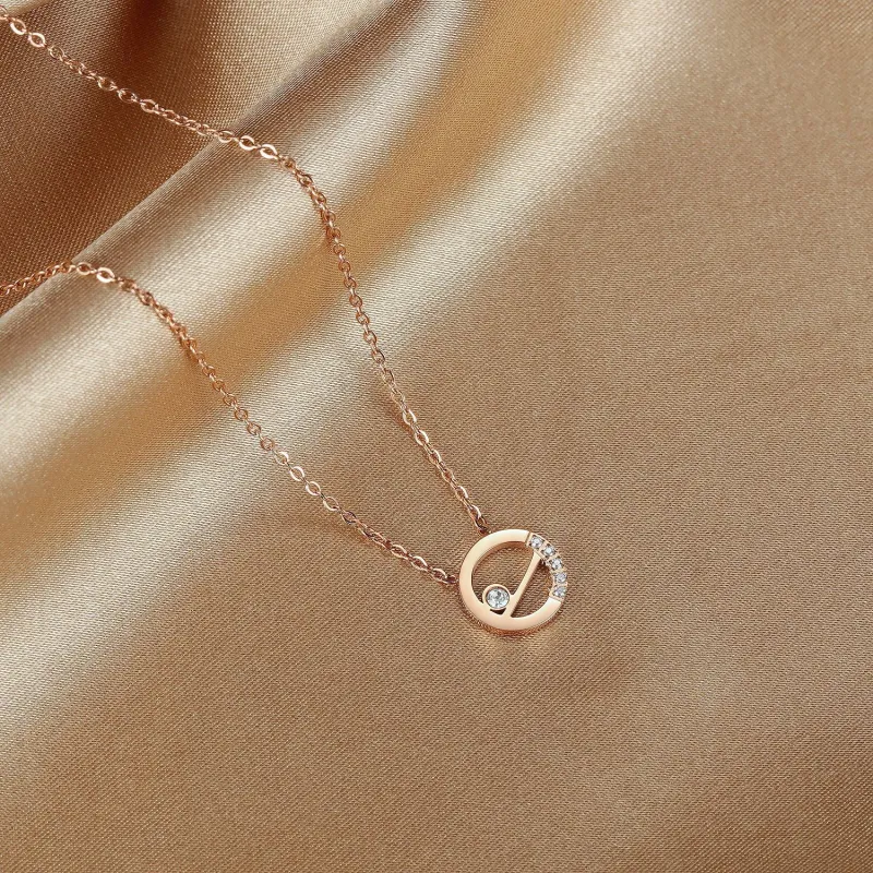 Factory Direct Korean New Simple Clavicle Chain Fashion Trendy Titanium Steel Diamond Set Pendant Necklace Female Gb1667