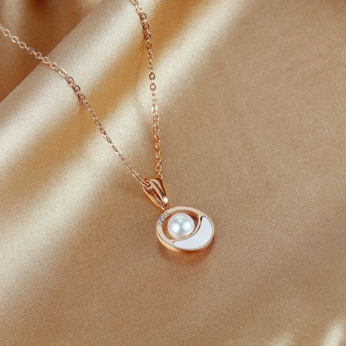 Korean Version Personality Pearl Oysters Shellfish Titanium Steel Necklace Female Simple Fashion Clavicle Chain Gb1666