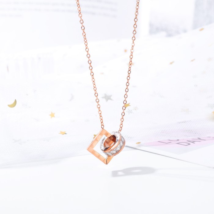 Korean Style Zircon Pendant Classic Square Roman Numeral Clavicle Chain Women's Stainless Steel Necklace Gifts Gb1644