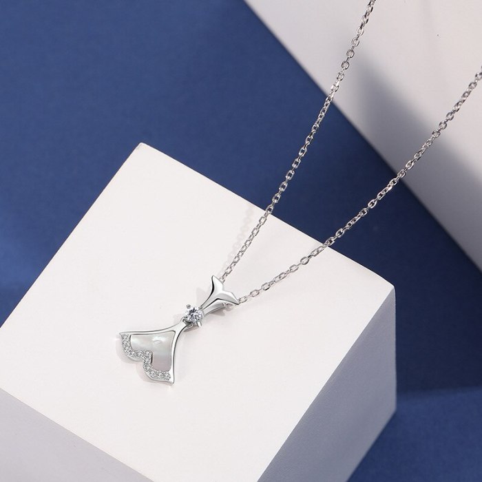 925 Sterling Silver New Zircon Skirt Necklace Japan and  Korea Popular Simple Necklace Amazon Ornament Wholesale mlA1925