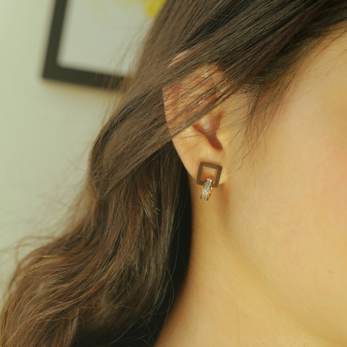 Factory Direct Korean-Style Elegant Titanium Steel Ear Stud All-match Square Earrings Simple Women's Ear Stud Gb592