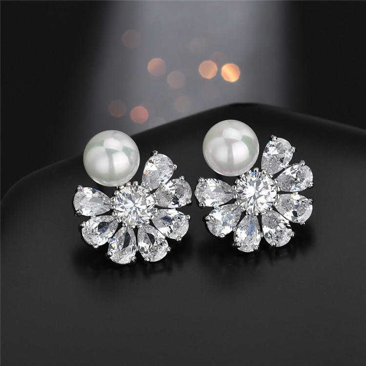 Flower Fashion EarStud AAA Zircon Pearl Inlaid Ear Stud Exquisite Earrings Factory Direct Qx1159