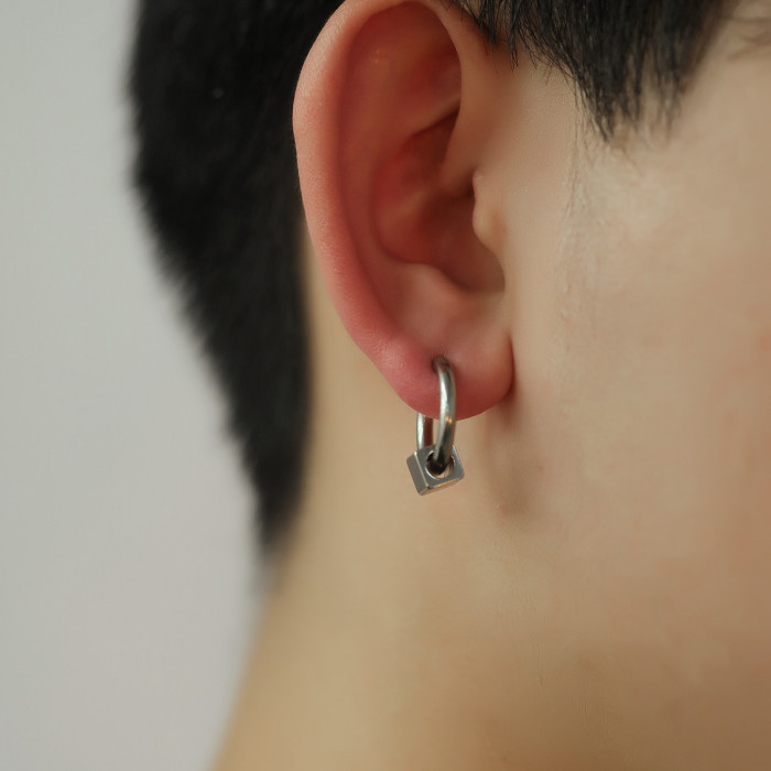 Korean Fashion Popular Men's Titanium Steel Earrings Hip-hop Punk Circle Geometric Ear Stud Gb595
