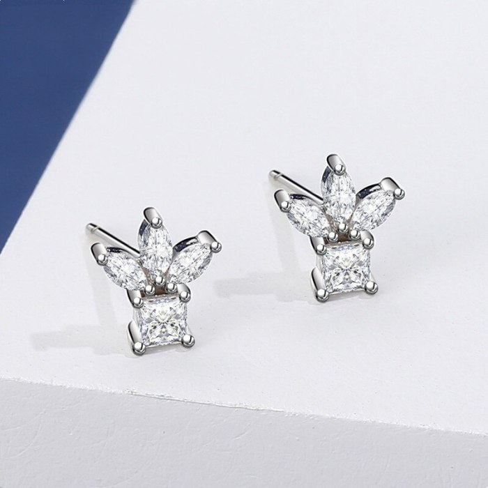 S925 Sterling Silver Zircon Earrings Korean Fashion Diamond Set Small Jewelry Stud earring Silver Christmas Jewelry MLYE0029