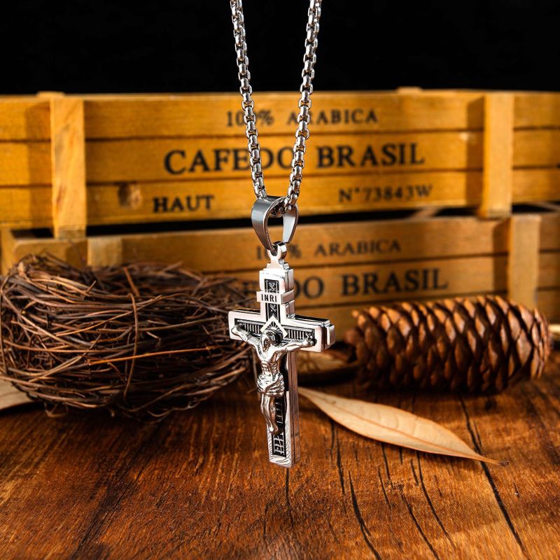 Stainless Steel Necklace Vintage Religious Ornament Wholesale Classic Jesus Cross Stainless Steel Necklace Gb1626
