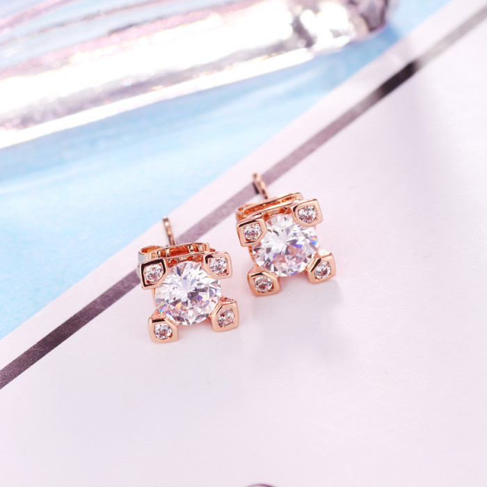 Stud Earring Jewelry Women's Simple and Versatile Zircon Ear Stud 18K Gold Electroplated Earrings 086975