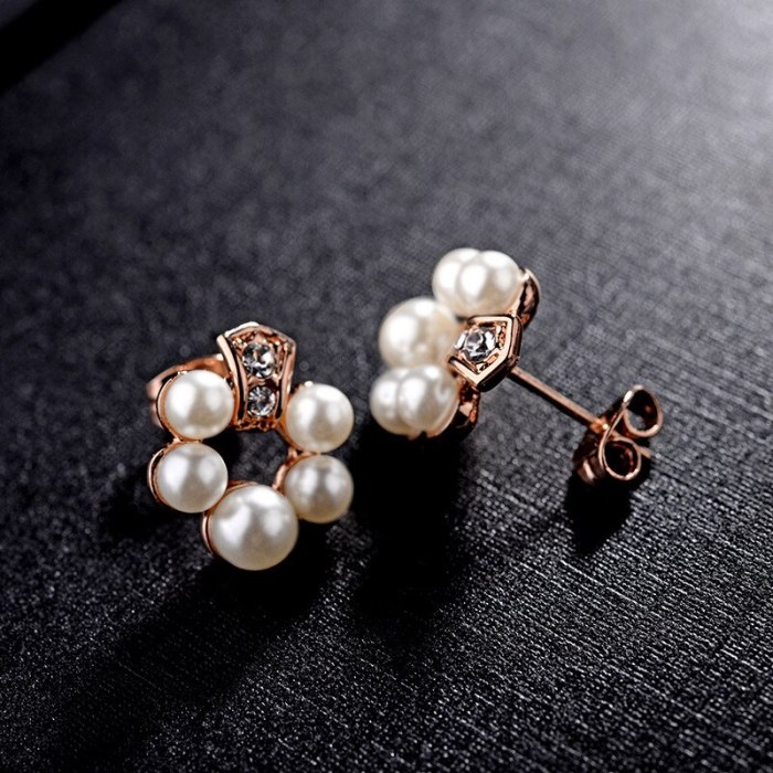 Korean Fashion Small Number Zircon Pearl Ear Stud Sweet Temperament All-match Small Flower Earrings Jewelry Wholesale 85584