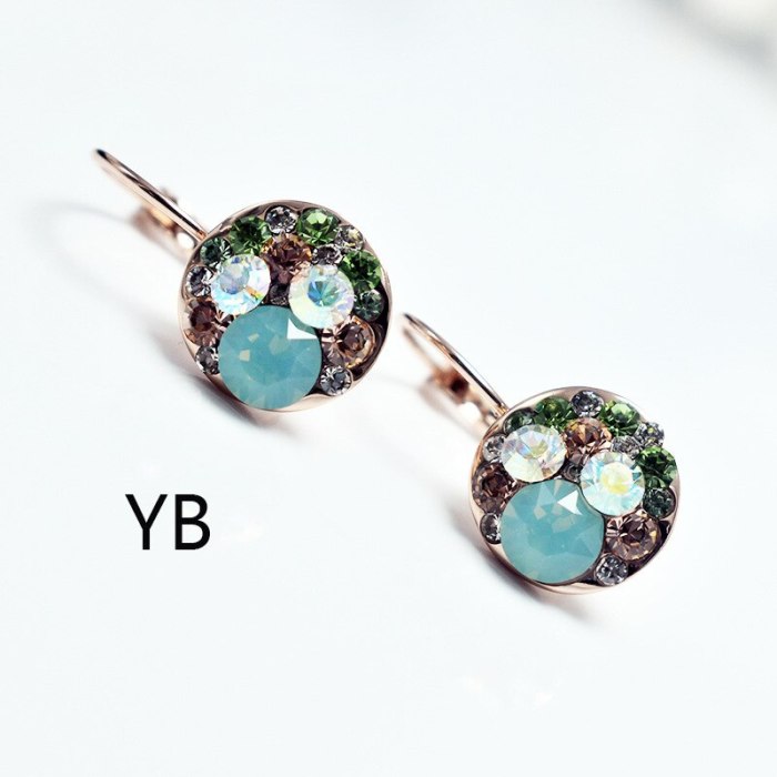 Fashion Earring Diamond Set Cute Ear Stud Rose Gold Crystal Earrings Elegant Cool Ear Clip 881062