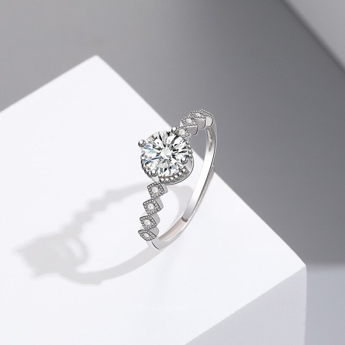 S925 Sterling Silver Ring Female Korean Ornament Fashion Trends Ms. Proposed Diamond Four Claw Ring MlK675