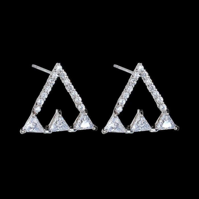 Korean-Style Geometric Triangle  Stud Earring AAA Zircon Inlaid Earring 925 Sterling Silver Ear Pin Fashion Qxwe983