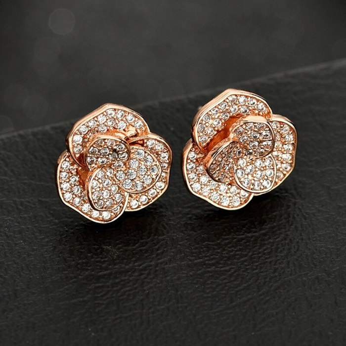 925 Silver Stud Earring AAA Zircon Micro Pave Rose Stud Earring Fashion Jewelry Earring Female Qxwe666