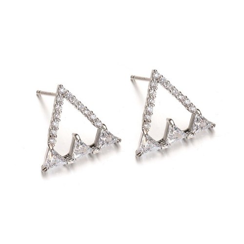 Korean-Style Geometric Triangle  Stud Earring AAA Zircon Inlaid Earring 925 Sterling Silver Ear Pin Fashion Qxwe983