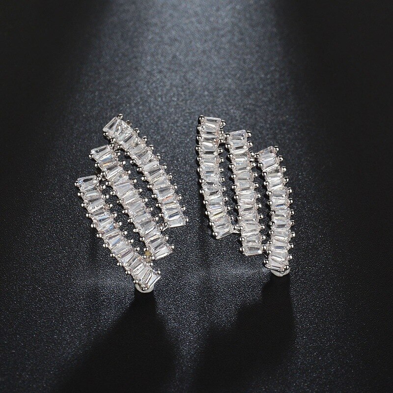 Korean-Style Creative Stud Earring Copper Inlaid AAA Zircon Earring S925 Sterling Silver Ear Pin Jewelry Qxwe926