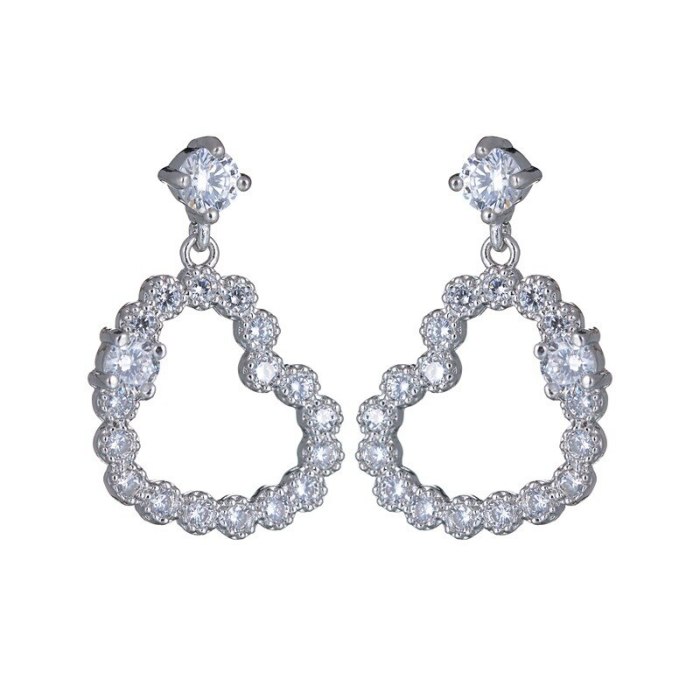 Lovely AAA Zircon Inlaid Stud Earrings Cutout Korean Style Earrings 925 Sterling Silver Ear Pin Girl Earrings Jewelry Qxwe886