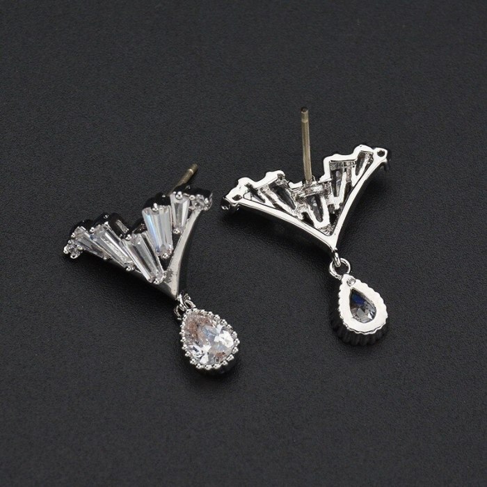 Korean Fashion V Formation Zircon Water Droplets Stud Earrings Sterling Silver Needle AAA Zircon Earrings Earrings  QxWE1004