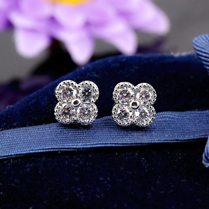 Korean Style Fashionable Zircon Earrings 925 Silver Pin Ear Stud Earrings Student All-match Small Earrings Jewelry Qxwe661
