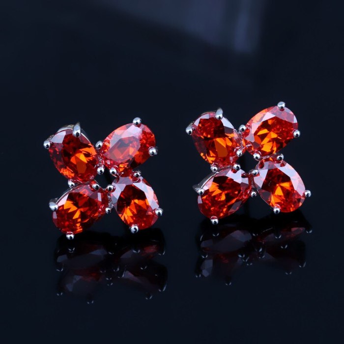 Clover of Four Leaves Stud Earrings Copper Inlaid AAA Zircon Crystal Ear Stud Earrings Qxwe604