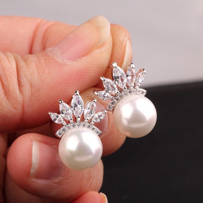 Korean-Style Simple Stud Earrings AAA Zircon Shell Pearls Stud Earrings Pearl Earrings Wholesale Qxwe869