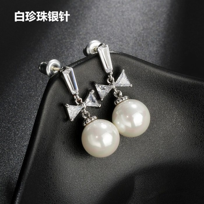 925 Sterling Silver Pin Pearl Earrings AAA Zircon Pearl Ear Pendant Korean Style Simple Fashion Girl Stud Earrings Qxwe1261