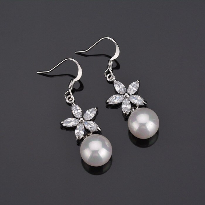 Copper Inlaid Zircon Pearl Earrings Flower Ear Hook Fashion Stud Earrings Plated Platinum Qxwe734
