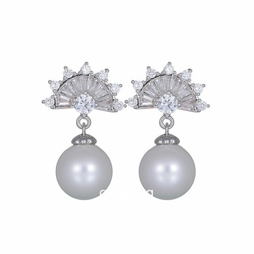 Pearl Stud Earrings Korean-Style AAA Zircon Copper Inlaid Fan-Shaped Earrings Fashion All-match Earrings  Qxwe1061