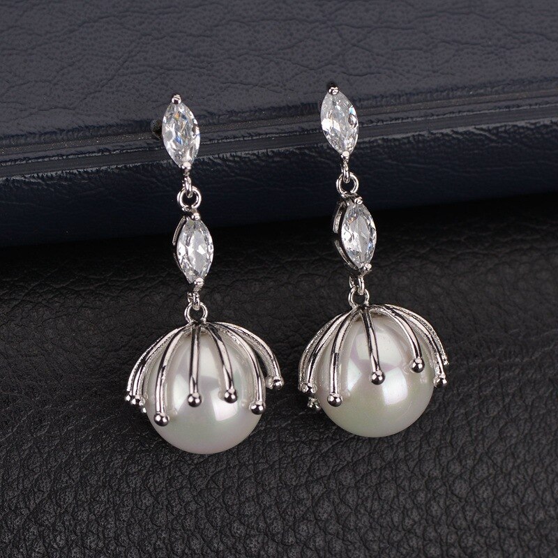 Korean Style Quality Fashion Earrings Pendant AAA Zircon Inlaid Pearl Earrings 925 Sterling Silver Earrings Wholesale Qxwe937