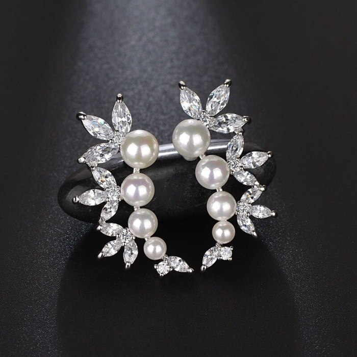 Korean Style Earrings AAA Zircon Earrings Pearl Exquisite Fashion Gorgeous Stud Earrings Jewelry Qxwe809