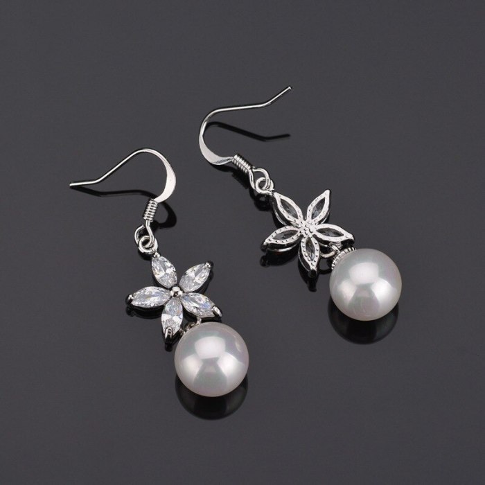 Copper Inlaid Zircon Pearl Earrings Flower Ear Hook Fashion Stud Earrings Plated Platinum Qxwe734