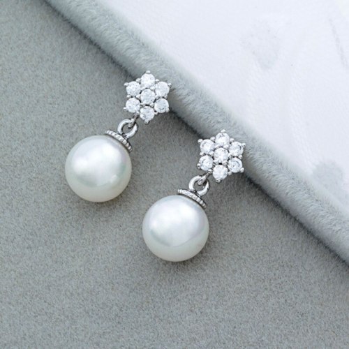 Round Pearl Earrings Inlaid AAA Zircon Snowflake Ear Stud Earrings Simple Girl's Heart Student Stud Earrings Qxwe636
