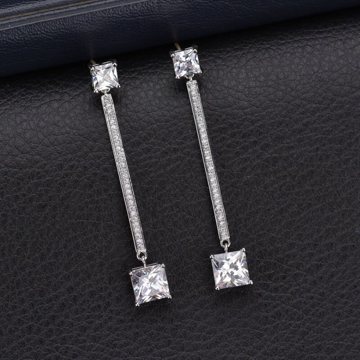 Korean Geometric Earrings X-Long AAA Zircon Inlaid Stud Earrings 925 Sterling Silver Pin Wholesale Fashion Earrings Qxwe814