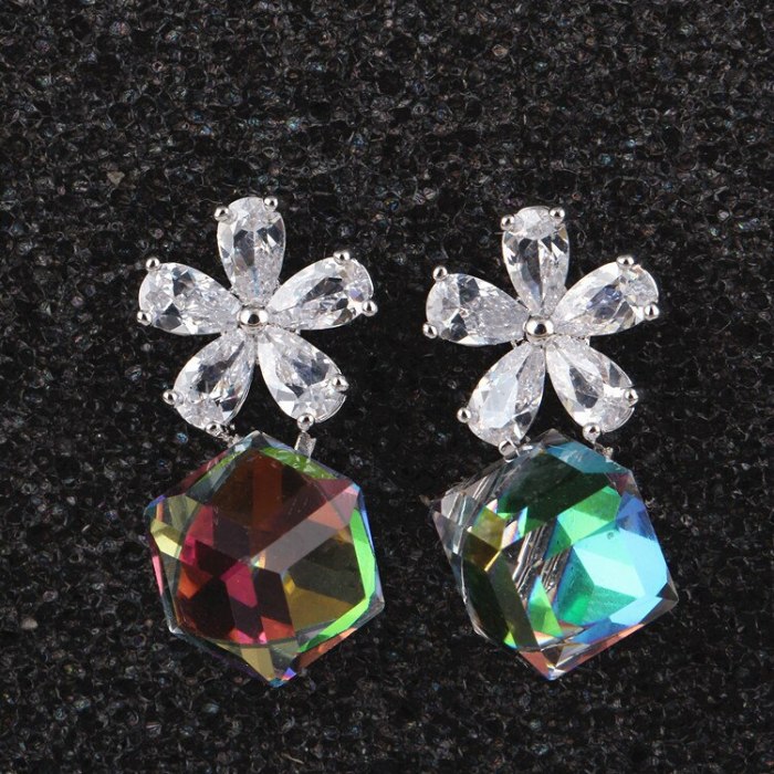 Rubik's Cube High-Grade Crystal Zircon Earrings Flower Ear Stud Earrings Korean Style New Earrings Qxwe715