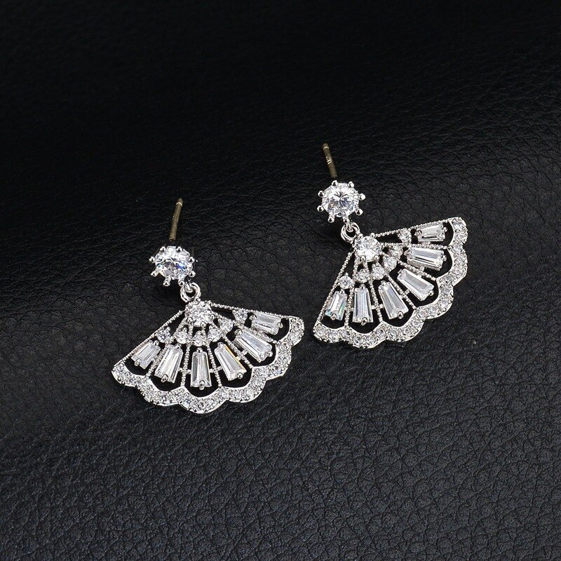 925 Sterling Silver Ear Pin Earrings Korean Style Fresh Fan-Shaped Exquisite Zircon Stud Earrings  Female Accessories Qxwe974