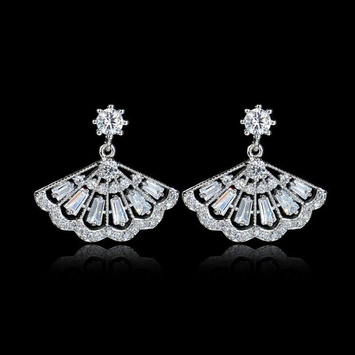 925 Sterling Silver Ear Pin Earrings Korean Style Fresh Fan-Shaped Exquisite Zircon Stud Earrings  Female Accessories Qxwe974