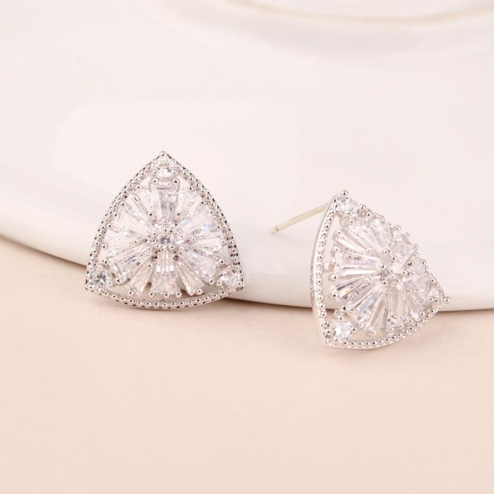 Triangular AAA Zircon Geometric Stud Earrings 925 Sterling Silver Ear Pin Korean-Style Earrings Jewelry Qxwe1002
