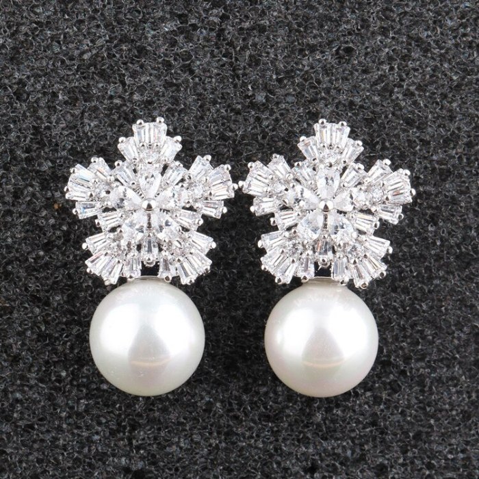 Pearl Zircon Earrings 925 Sterling Silver Needle Stud Earrings Japanese and Korean-Style Snowflake Earrings Accessories Qxwe739