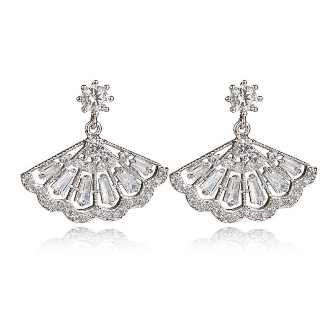 925 Sterling Silver Ear Pin Earrings Korean Style Fresh Fan-Shaped Exquisite Zircon Stud Earrings  Female Accessories Qxwe974