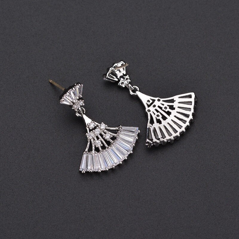 Fashion Fan-Shaped Stud Earrings Inlaid AAA Zircon Ear Pendant 925 Sterling Silver Ear Pin Female Earrings Qxwe1039
