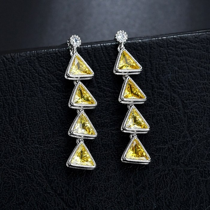 Korean-Style Stud Earrings Several Triangle Earrings Copper AAA Zircon Earrings Sterling Silver Ear Pin Qxwe816