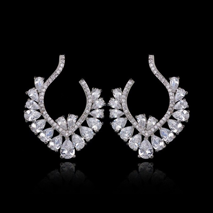 Korean-Style Gorgeous Ear Stud Sterling Silver Ear Pin AAA Zircon Inlaid Ear Stud Wedding Fashion Jewelry Qxwe975