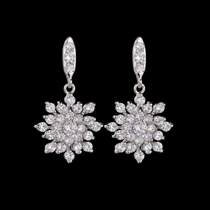 Snowflake AAA Zircon Stud Earrings Fashion Korean Earrings Jewelry Silver Pin Qxwe585