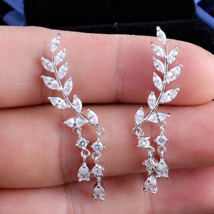AAA Zircon Earrings 925 Silver Pin Jewelry Leaves Ear Stud Drop Ear Pendant Earrings Qxwe691