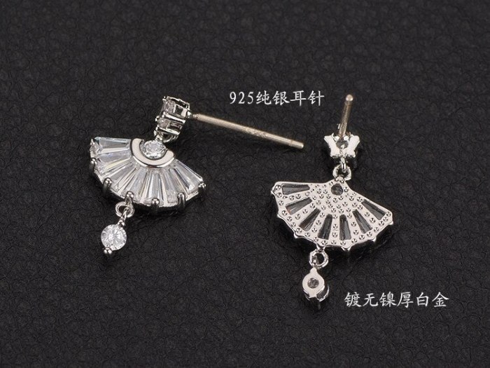 Korean-Style Small Fan-Shaped Stud Earrings AAA Zircon Inlaid 925 Sterling Silver Ear Pin Simple Student Earrings Qxwe960
