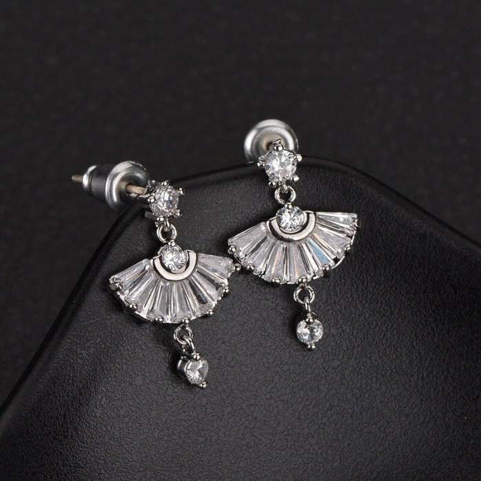 Korean-Style Small Fan-Shaped Stud Earrings AAA Zircon Inlaid 925 Sterling Silver Ear Pin Simple Student Earrings Qxwe960