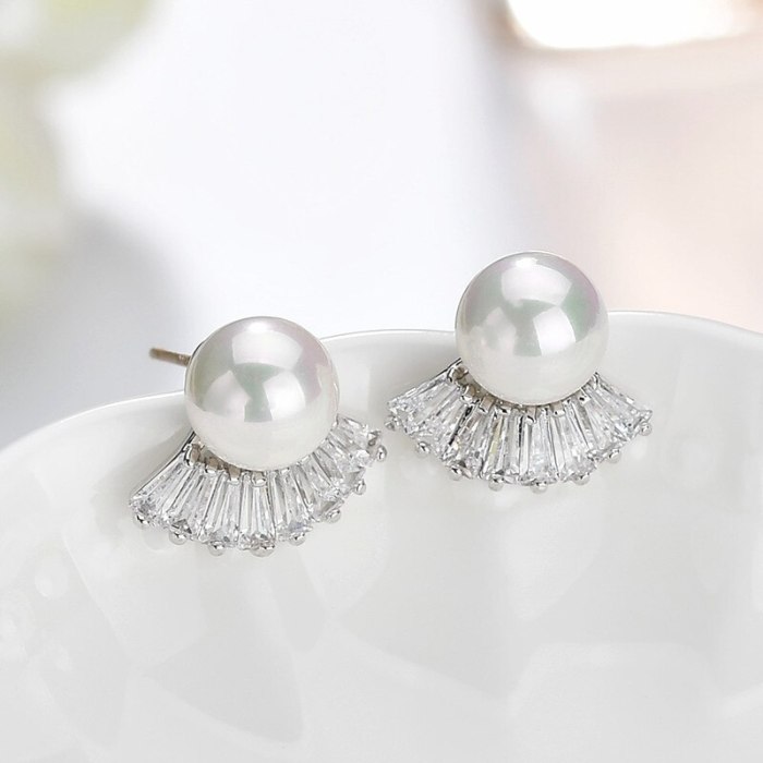 925 Sterling Silver Pin Japanese and Korean Pearl Stud Earrings Elegant Fan-Shaped Inlaid Zircon Earrings Girls Earrings Qxwe998