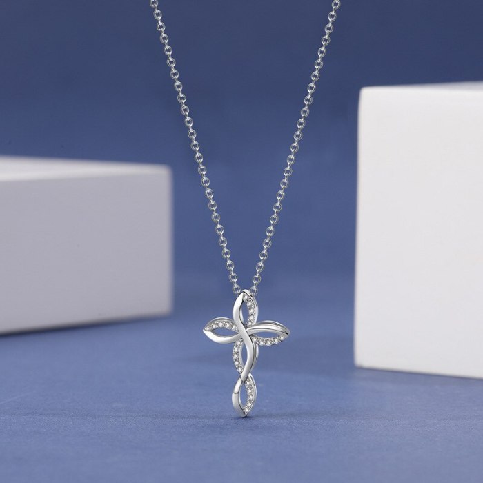 S925 Sterling Silver European and American Style Simple Diamond Cross Necklace Female Mla2032