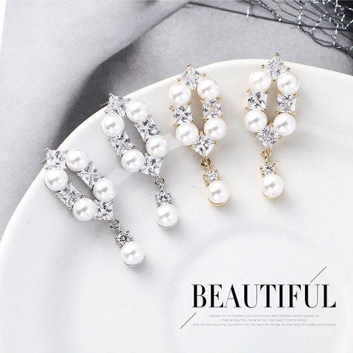 Korean-Style Simple Zircon Earrings Female Pearl Earrings Silver Needle Stud Earrings 138919