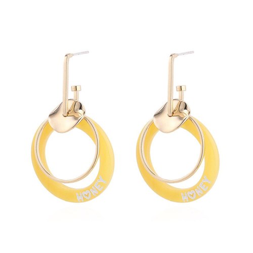 New Korean Fashion Hipster Yellow Acrylic Earrings Girls Wild Circle Sterling Silver Pin Stud Earrings Jewelry 140124