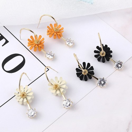 S925 Silver Pin Korean Fashion Daisy Flower Earrings Female Students All-match Cute Zircon Stud Earrings 138911