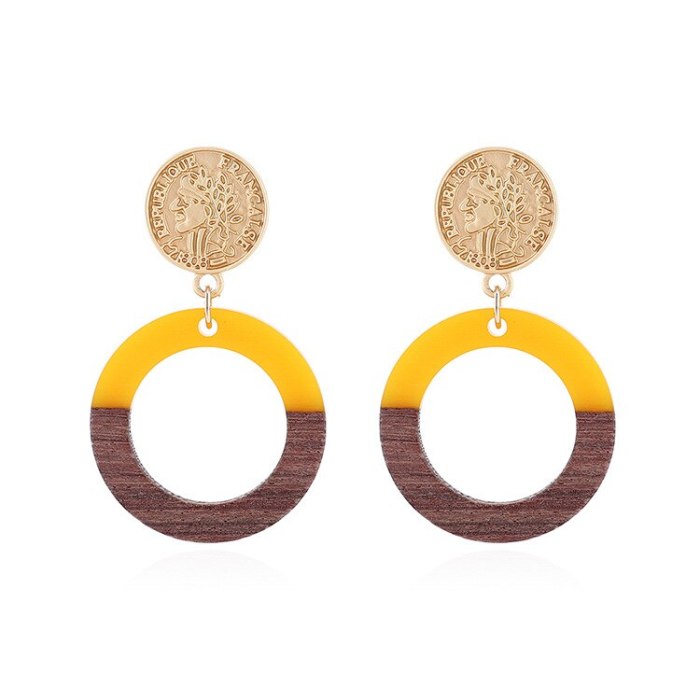 European Creative Retro Portrait Seal Earrings Women's Simple and Versatile Wood Circle S925 Silver Pin Earrings 140005