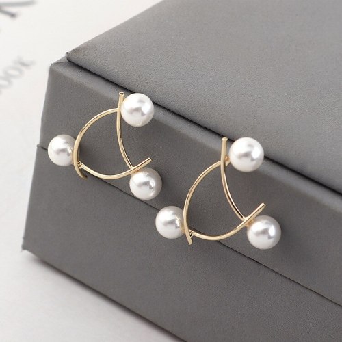Korean Creative Cool Fashion Pearl Earrings Women's Simple and Exquisite S925 Silver Needle Ear Stud Ornament 140164